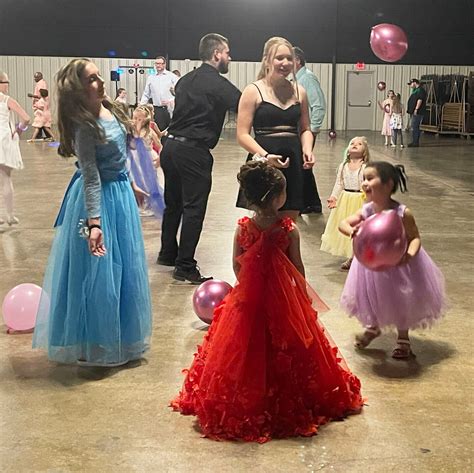 Photo Gallery 24th Annual Daddydaughter Dance Held Kirksville Daily