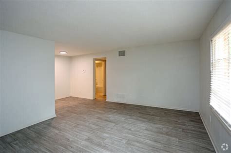 Chateau Apartments - Apartments at 201 Nc Highway 54 Carrboro, NC ...