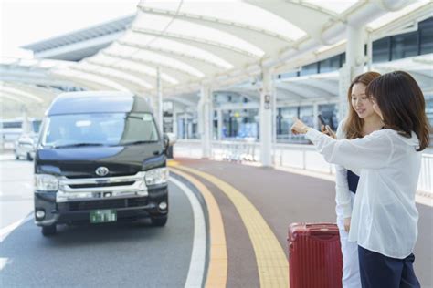 Shared Shuttle Service: Kansai Airport (KIX) to Osaka City or Kyoto ...