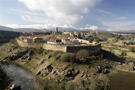 Rutas De Castillos Un Viaje Por La Edad Media