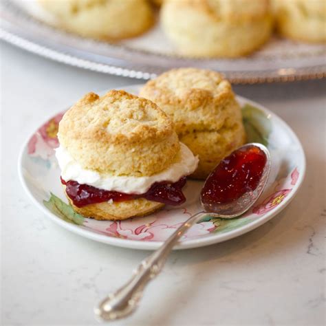 Clotted Cream Scones Downton Abbey Style - Mom Loves Baking