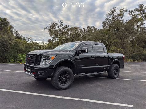 Nissan Titan With X Xd Hoss And R Bfgoodrich All