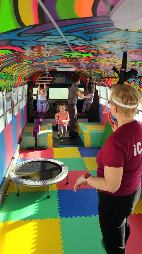 Groovy Gym Bus Gallery: Discover Fitness & Fun on Wheels!