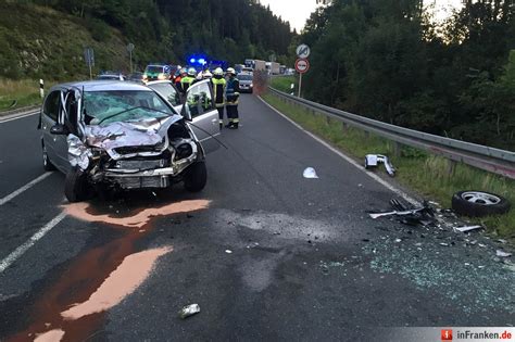 Bilder Von Schwerer Unfall Auf Der B Bei Glaserm Hle