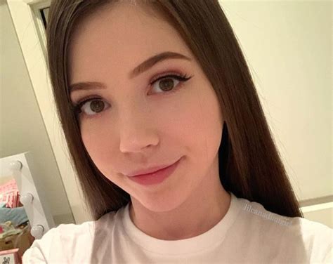 Lilcanadiangirl Biography Wiki Age Height Career Photos And More