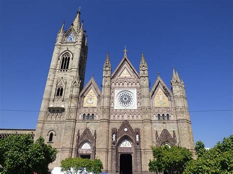 Image Fachada del Templo Expiatorio del Santísimo Sacramento