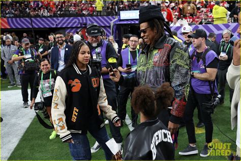 Jay-Z Dotes on Daughters Blue Ivy & Rumi on the Field at Super Bowl ...