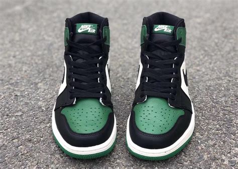 Air Jordan 1 Pine Green 555088-302 Release Date - Sneaker Bar Detroit