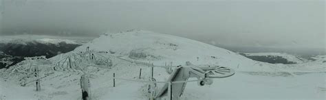 La Neige De Retour Dans Le Massif Central Les Images Du Lioran Et De