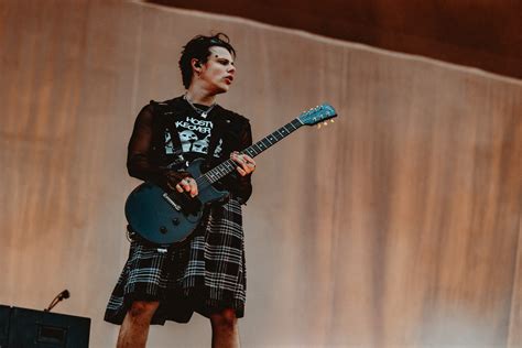 Yungbluds Neue Single „breakdown Nachrichten Aus Aller Welt