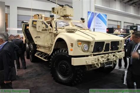 Oshkosh Defense Unveils Its New M Atv 6x6 Technology Demonstrator At Ausa 2015 11210156