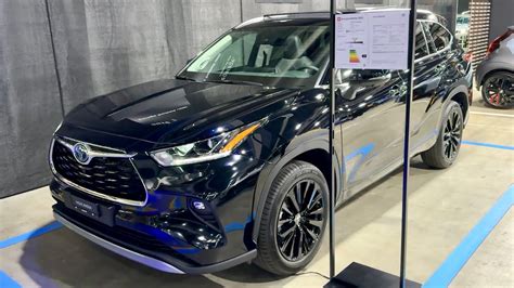 TOYOTA HIGHLANDER 2023 Visual REVIEW Walkaround EUROPEAN Model