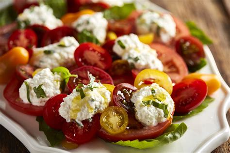 Heirloom Tomato And Ricotta Salad Recipes Using Cheese