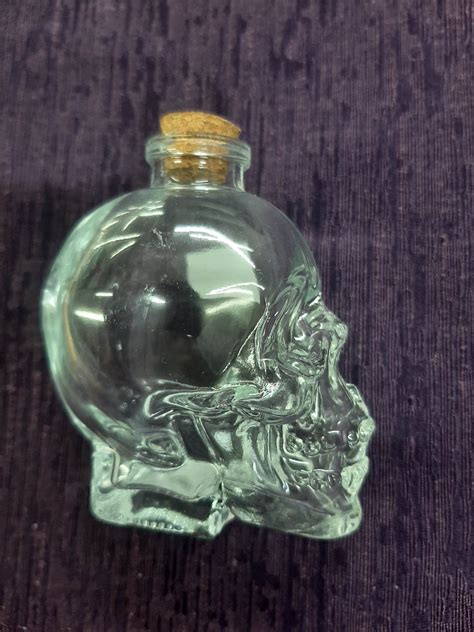 Glass Skull Bottle With Cork Small De S Cavern