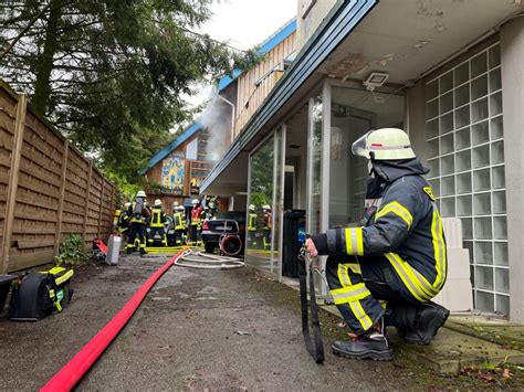 Wohnhaus In Flammen J Hriger Stirbt Bei Gro Brand In Bielefeld Nw De