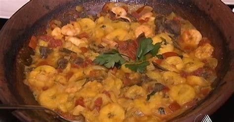 G1 Aprenda a receita de moqueca de banana camarão e carne seca