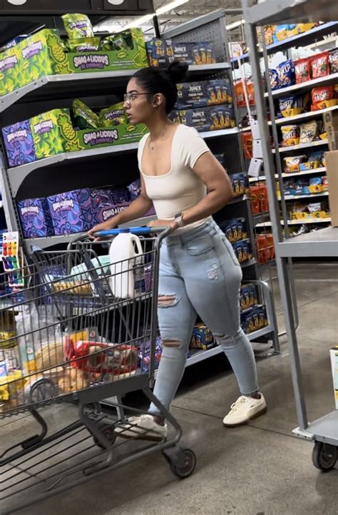 Brown Babe With Big Booty Glasses Pokies And Unique Shape Always Oc Tight Jeans Forum