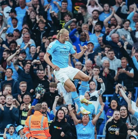 El Manchester City sigue en la pelea por el título de la Premier League