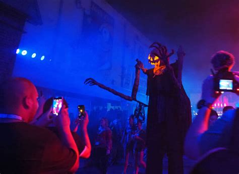 Halloween Horror Nights Orlando 2019 Survival Guide