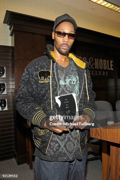 Rza Artist Photos And Premium High Res Pictures Getty Images