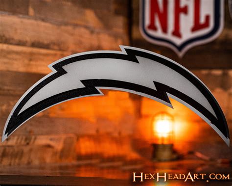 Los Angeles Chargers Lightning Bolt 3D Vintage Metal Wall Art – Hex ...