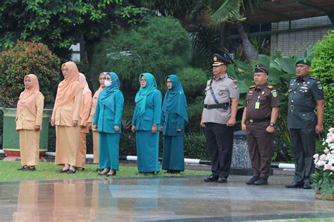 Pemkot Jakut Gelar Upacara Peringatan Hari Otonomi Daerah Xxvii Tahun