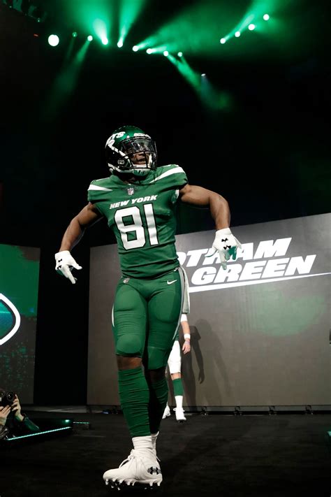 New York Jets unveil new uniforms