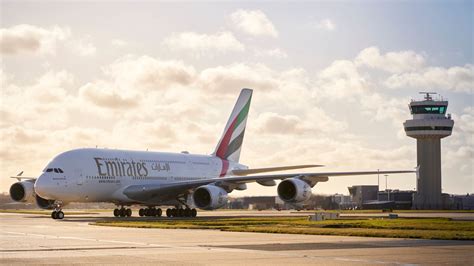 Gatwick Airport Lgw On Twitter Anyone Spot A Familiar Tail At Gatwick