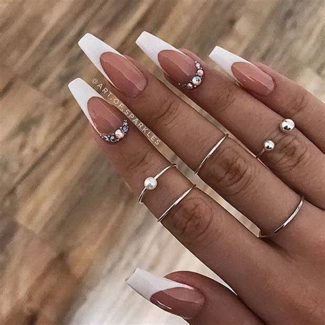 Impressive White Coffin Nail Designs Youll Flip For In 2020 In 2020