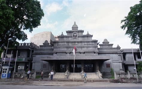 sejarah pers indonesia kompaspedia