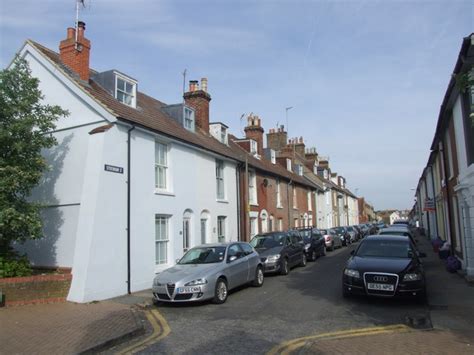 Sydenham Street Whitstable © Chris Whippet Cc By Sa20 Geograph