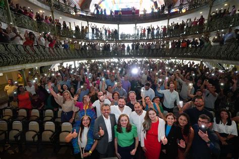 Governo do Ceará empossa 635 professores aprovados no último concurso