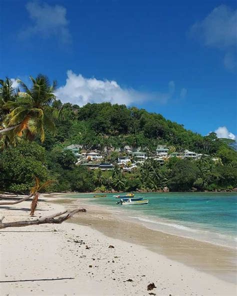 15 Best Beaches on Mahè Island - Seychelles Wedding