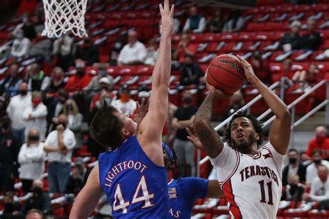 Kansas Jayhawks Basketball: KU escapes Lubbock, 58-57 - Rock Chalk Talk