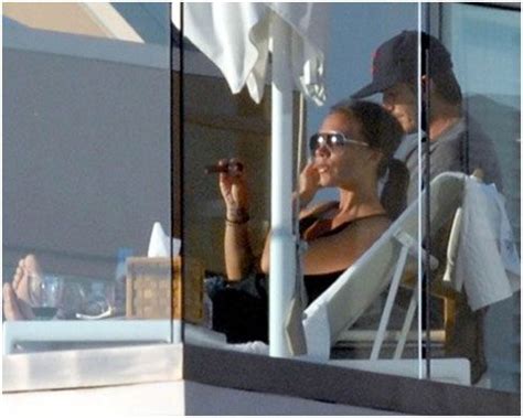 Victoria Beckham Cigar Smoking Women Smoking Girl Smoking Victoria