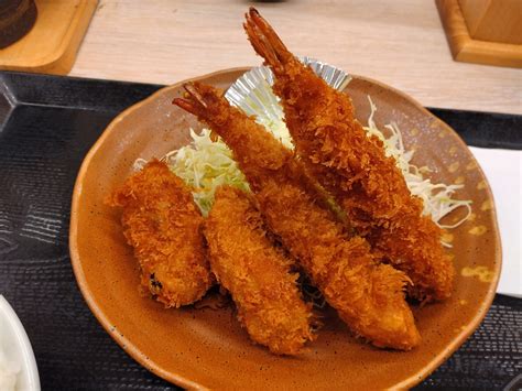 秋の海鮮フライ定食。かつや チェーン店で晩ごはん。