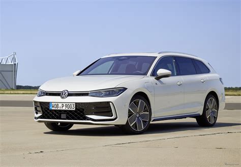 ドイツ車の王道、vw『パサート』が方針転換しステーションワゴンへ一本化した理由 1枚目の写真・画像 レスポンス（response Jp）