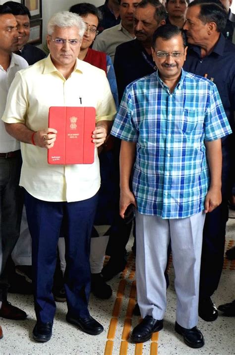 Delhi Chief Minister Arvind Kejriwal With Finance Minister Kailash