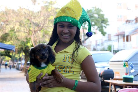 FOTOS Porto Alegre Se Pinta De Verde E Amarelo Para A Estreia Fotos