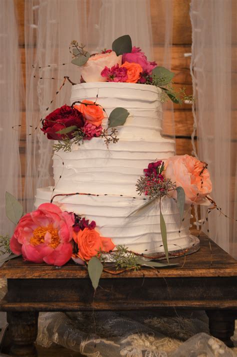 Summer Wedding Cake Flowers By Caseys Garden Shop And Florist Cake