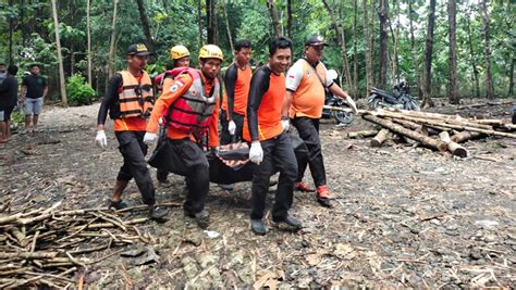 Terpeleset Dari Jembatan Remaja 13 Tahun Hilang Tenggelam Di Sungai