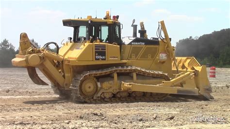 Komatsu D Axi Dozer Operates Via Intelligent Remote Control Youtube