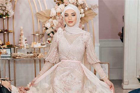 Meet The Sydney Hijabi Influencers In Modest Fashion Who Make A