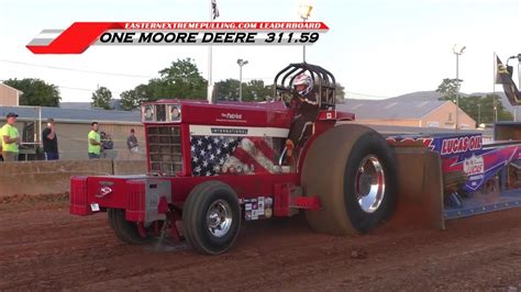 Hard Running Superpro Stock Tractors Pulling At Luray Va Youtube