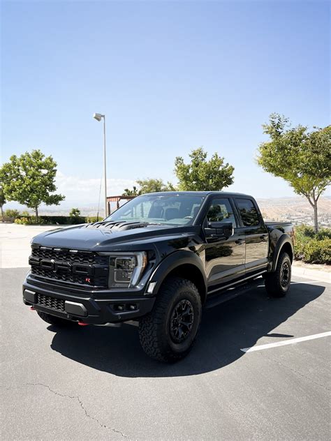 2023 Ford Raptor R – Str8Up Toy Trader