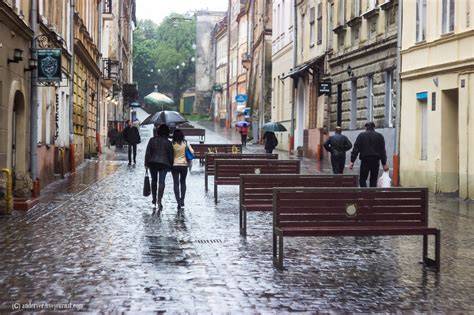 Beautiful architecture of Lviv · Ukraine travel blog