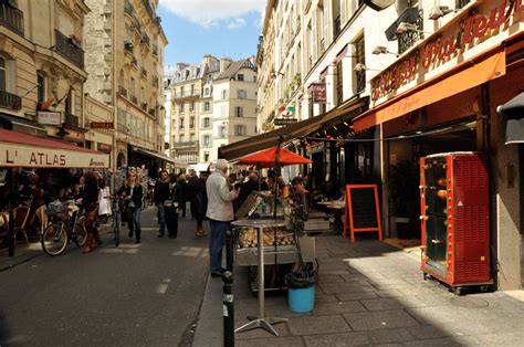 Paris Rue du Buci | IX Magazine