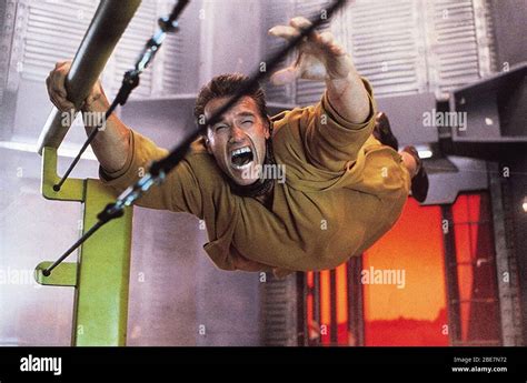 Total Recall Arnold Hi Res Stock Photography And Images Alamy