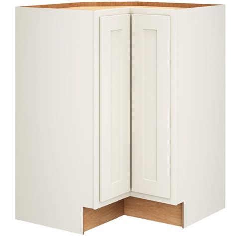 33 Easy Reach Base Cabinet In Classic Mantra Cabinets