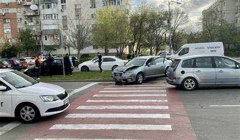 Foto Accident Rutier Pe Bulevardul Mai Din Craiova Info Trafic Romania